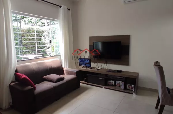 CA3092 - Casa à venda no Parque Universitário em Assis/SP