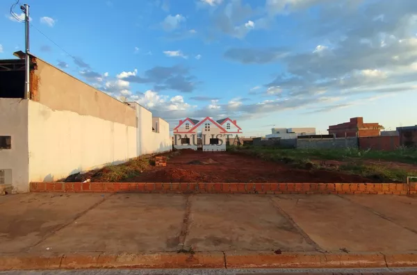TE3143 - Terreno à venda no Residencial Sol Nascente em Assis/SP