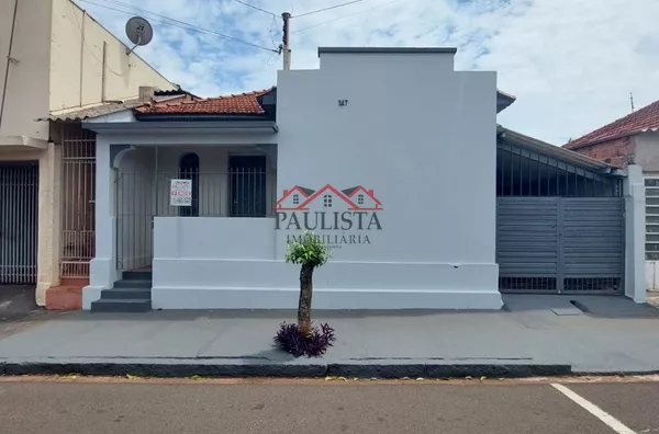 37 - Casa à venda no Centro em Assis/SP
