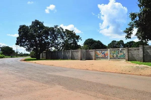 BAIXOU! CALEAL IMOVEIS vende lote medindo aproximadamente 676,21m2, na região do Alti Plano Leste, Jardim Botânico