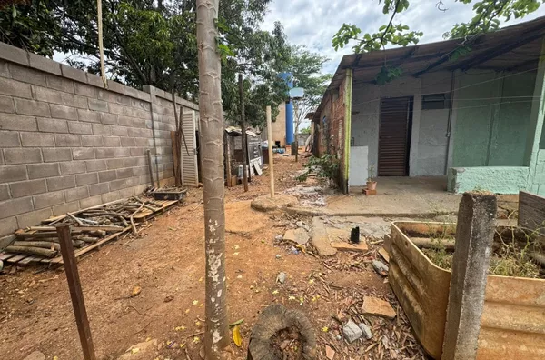 BAIXOU! CALEAL IMOVEIS aluga casa de caseiro com aprox. 35m2 dentro de condomínio na região do Alti Plano Leste, Jardim Botânico - Foto 4