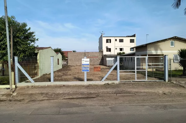 Terreno residencial / comercial