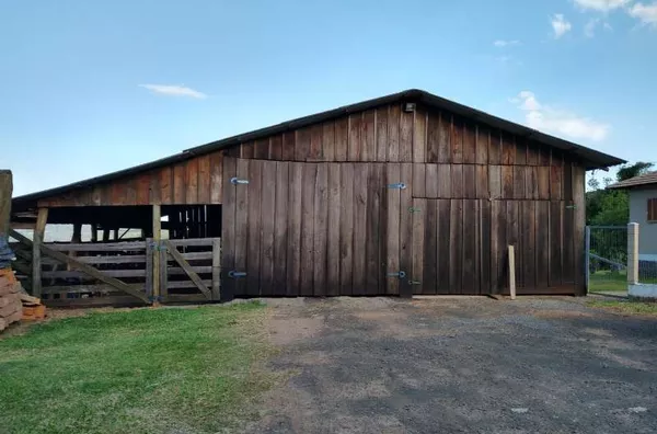 Sitio de lazer para venda no Bairro Alto Caraá em Caraá