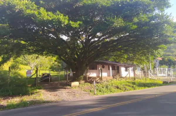 Casa para venda no Bairro Centro em Caraá