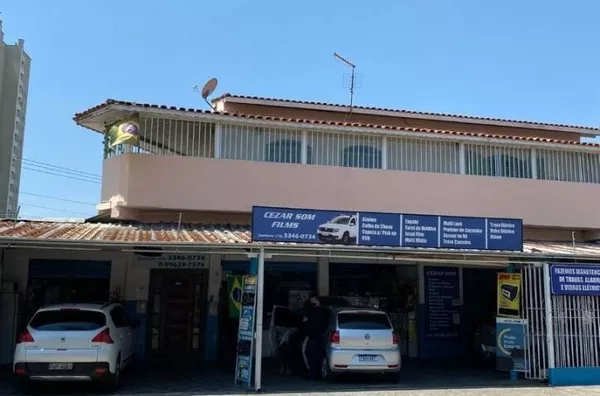 Casa com de 3 quartos com 3 Pontos Comerciais e Edicula Vila TAtetuba