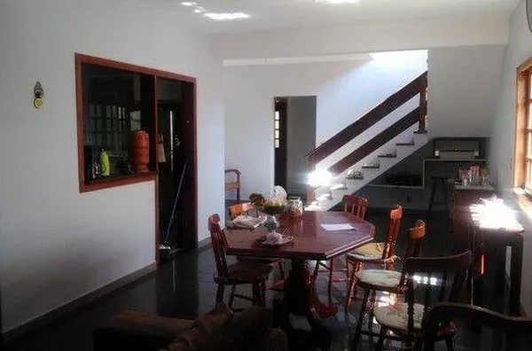 Casa com 4 dormitórios à venda, 190 m² por R$ 986.000,00 - Jardim das Indústrias - São José dos Camp