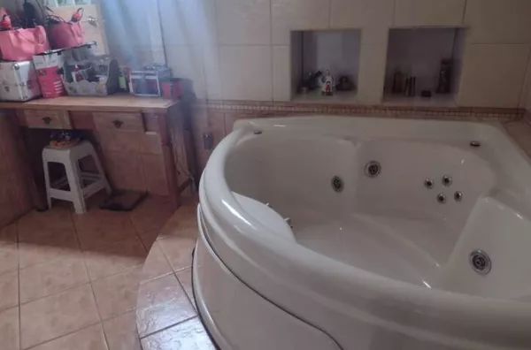 Casa com 8 quartos Jardim Motorama + Edicula