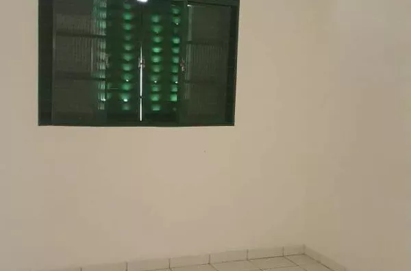 Alugo Casa com 2 dormitório para alugar, 60 m² por R$ 1.100 - Vila Tesouro