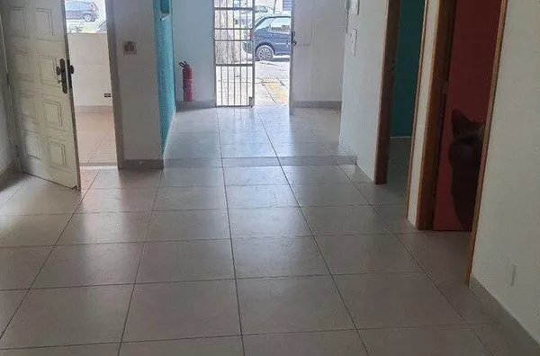 Casa com 1 dormitório para alugar, 203 m² por R$ 5.900,00/mês - Jardim Satélite - São José dos Campo