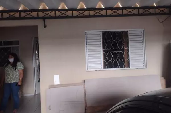 Casa com 3 quartos + Edicula e Ponto Comercial no Novo Horizonte