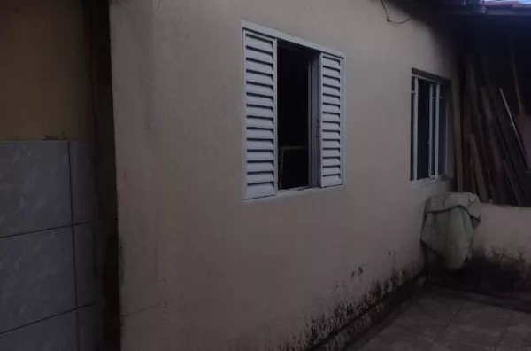 Casa com 3 quartos + Edicula e Ponto Comercial no Novo Horizonte