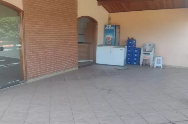 Salão Comercial na Vila Industrial