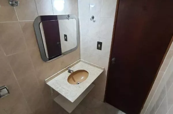 Casa com 3 quartos ,  Jardim das Indústrias - São José dos Campos/SP