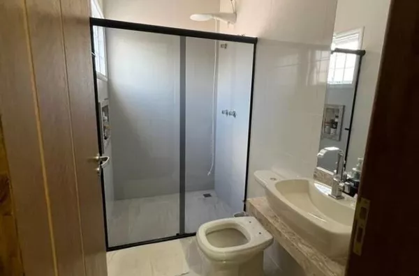 Casa com 4 dormitórios à venda, 218 m² por R$ 1.150.000,00 - Condomínio Terras do Vale - Caçapava/SP