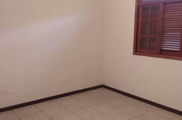 Sobrado com 3 dormitórios à venda, 267 m² por R$ 850.000,00 - Vila Tatetuba - São José dos Campos/SP
