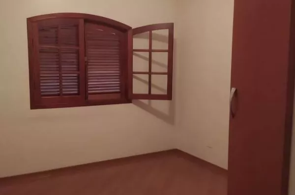 Sobrado com 3 dormitórios à venda, 267 m² por R$ 850.000,00 - Vila Tatetuba - São José dos Campos/SP