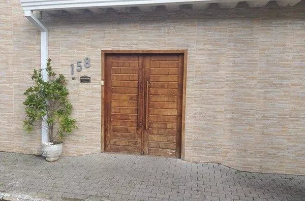 Casa com 1 dormitório à venda, 300 m² por R$ 424.000,00 - Jardim Diamante - São José dos Campos/SP