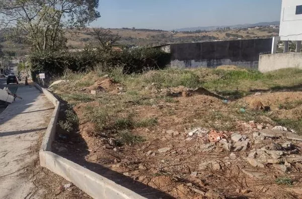 Terreno com 800 metros quadrado sem Avenida Jd. Nova Michigan II