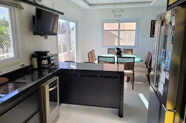 Casa com 3 dormitórios à venda, 210 m² por R$ 1.696.000,00 - Urbanova - São José dos Campos/SP