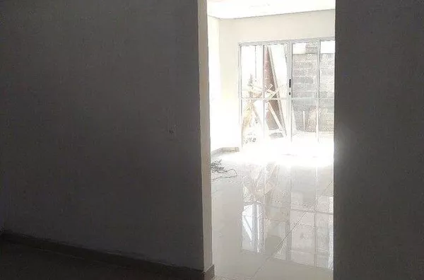 Vendo casa de 02 quartos com 126 metros no  Jd Minas Gerais