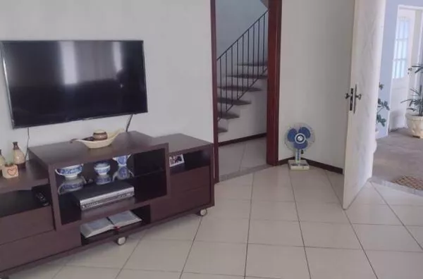 Casa com 4 quartos na Vila Tatetuba, 428m de área Construida