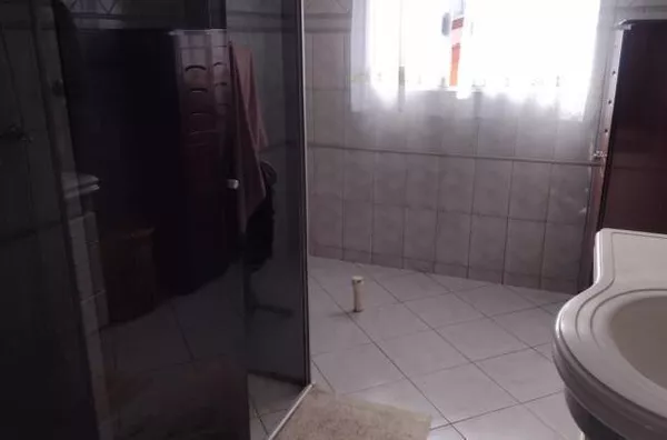 Casa com 4 quartos na Vila Tatetuba, 428m de área Construida