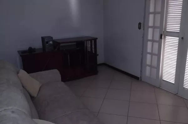 Casa com 4 quartos na Vila Tatetuba, 428m de área Construida