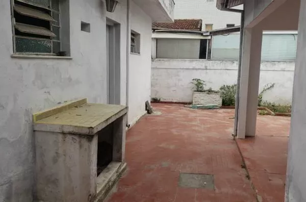 Casa Comercial para Locação 3 quartos Vila Adyanna
