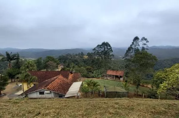 Vendo Excelente Chácara no Bairro do Turvo