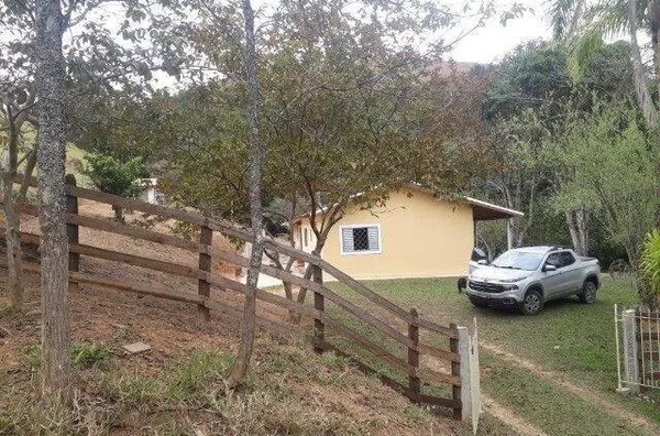 Chácara com 2 dormitórios à venda, 20000 m² por R$ 495.000,00 - Turvo - São José dos Campos/SP