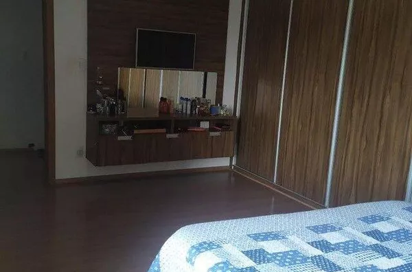 Casa com 3 quartos à venda, 130 m² por R$ 583.000 - Jardim Minas Gerais - São José dos Campos/SP