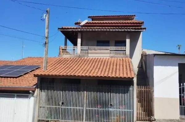 Casa 5 dormitórios Jardim Mariana I