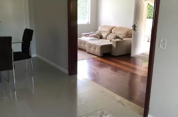 Casa com 3 quartos no Condomínio  Recanto Impla em Carapicuíba