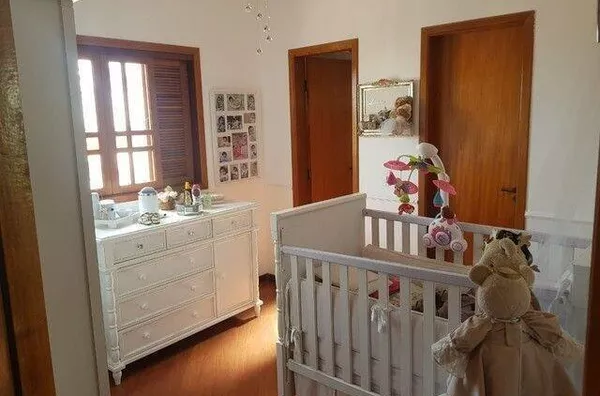 Casa com 4 quartos Ubanova