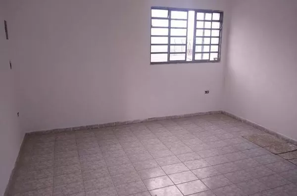 Casa com 2 dormitórios para alugar, 80 m² por R$ 1.000,00/mês - Jardim Copacabana - São José dos Cam