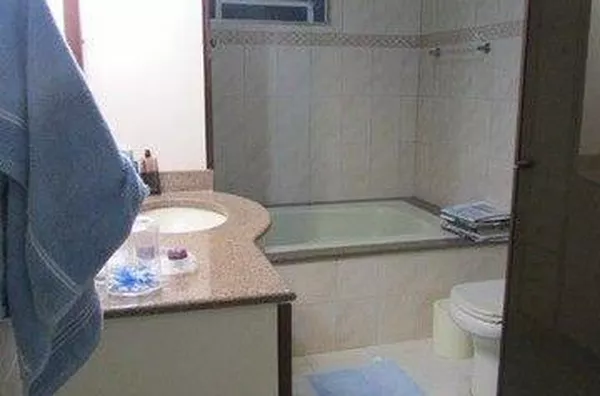 Sobrado com 3 dormitórios à venda, 208 m² por R$ 450.000,00 - Vila Antônio Augusto Luiz - Caçapava/S