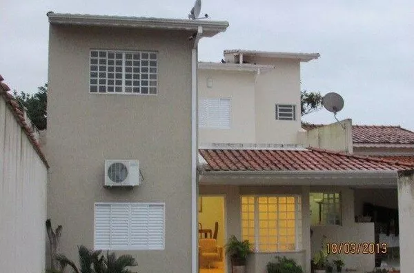 Sobrado com 3 dormitórios à venda, 208 m² por R$ 450.000,00 - Vila Antônio Augusto Luiz - Caçapava/S