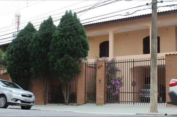 Casa com 4 Quartos à venda, 352m² - Jardim Esplanada II