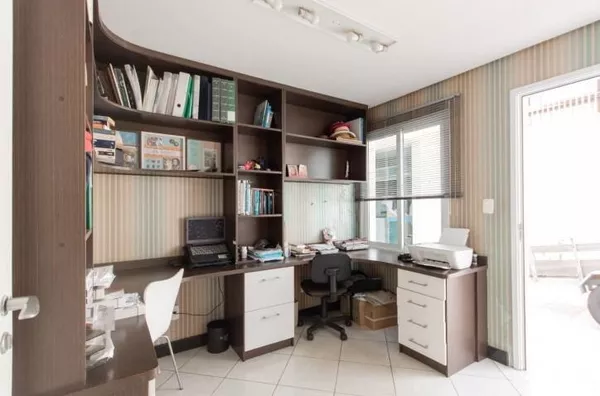 Casa de Condomínio com 4 Quartos à venda, 300m² - Jardim Apolo