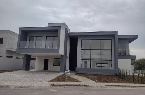 Casa de Condomínio com 5 Quartos à venda, 280m² - Urbanova