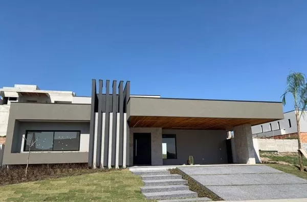 Casa de Condomínio com 4 Quartos à venda, 300m² -  URBANOVA