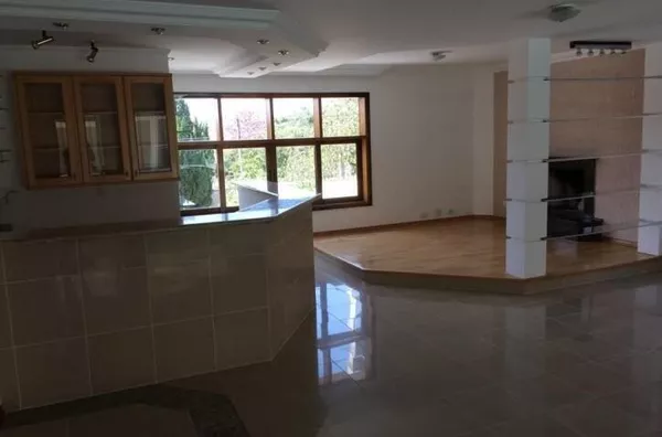 Casa de Condomínio com 4 Quartos para alugar, 500m² - Jardim Aquarius