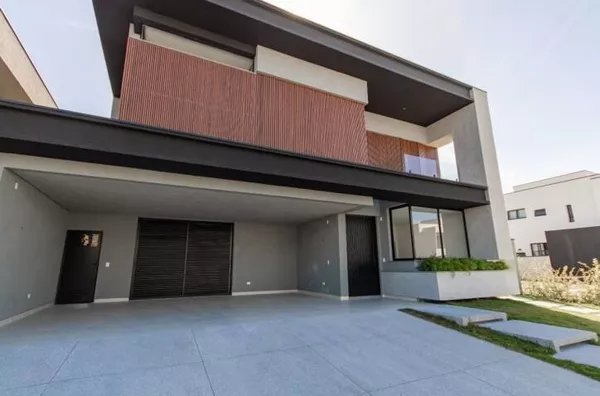 Casa de Condomínio com 5 Quartos à venda, 420m² - Jardim do Golfe