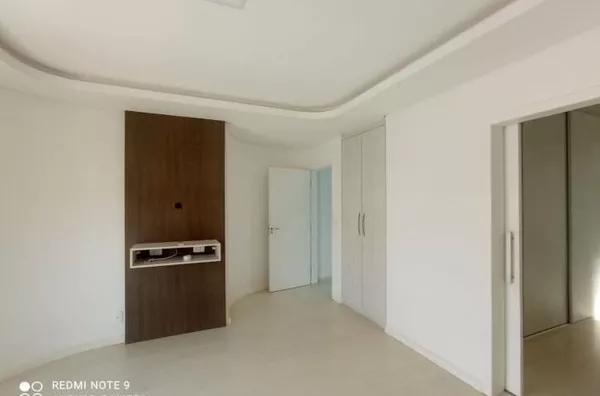 Casa de Condomínio com 4 Quartos à venda, 295m² - Urbanova