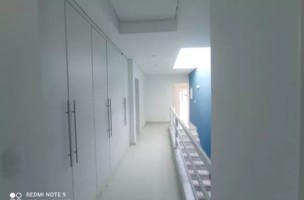 Casa de Condomínio com 4 Quartos à venda, 295m² - Urbanova