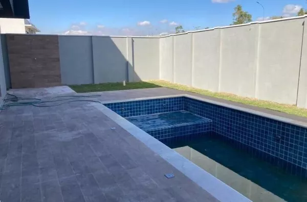 Casa de Condomínio com 5 Quartos à venda, 379m² - Urbanova