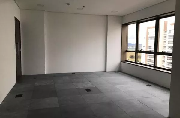 Sala comercial no Edifício Costa Norte Royal Park - JARDIM AQUARIUS