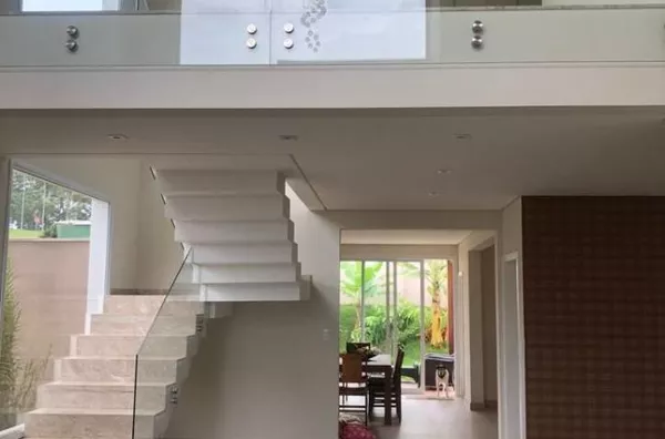 Casa de Condomínio com 4 Quartos à venda, 300m² - Condomínio