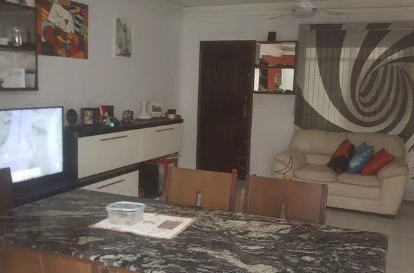 Casa com 3 dormitórios à venda, 180 m² por R$ 900.000,00 - Conjunto Residencial Vale dos Pinheiros -