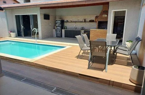 Casa com 2 quartos à venda, 100 m² por R$ 790.000 - Vila Tesouro - São José dos Campos/SP